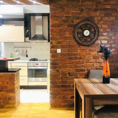 Cozy One-Bedroom Apartment サラエヴォ エクステリア 写真