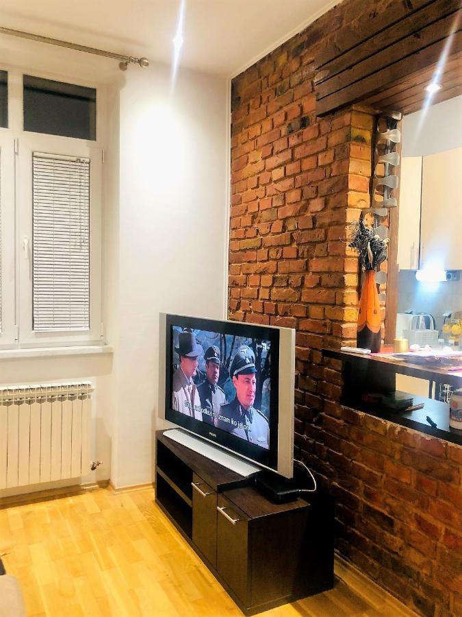 Cozy One-Bedroom Apartment サラエヴォ エクステリア 写真