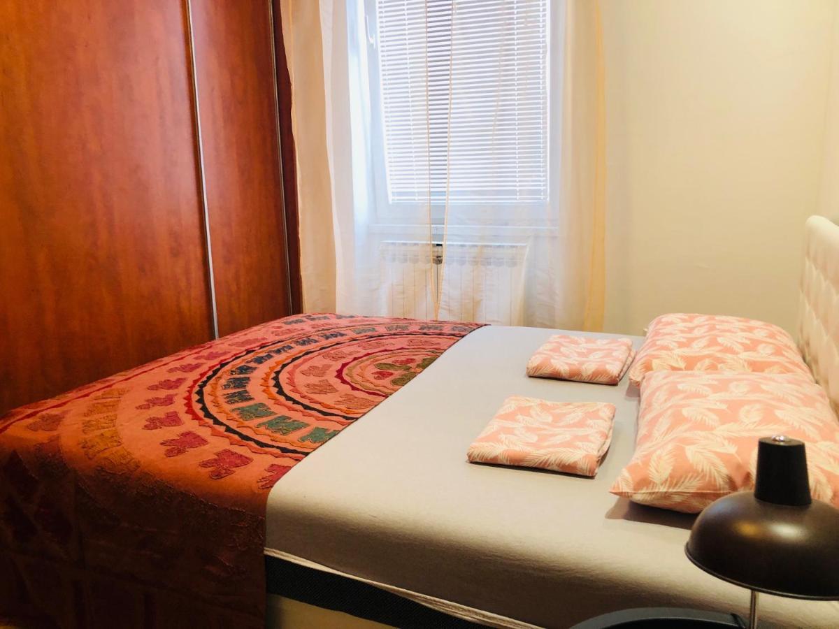 Cozy One-Bedroom Apartment サラエヴォ エクステリア 写真